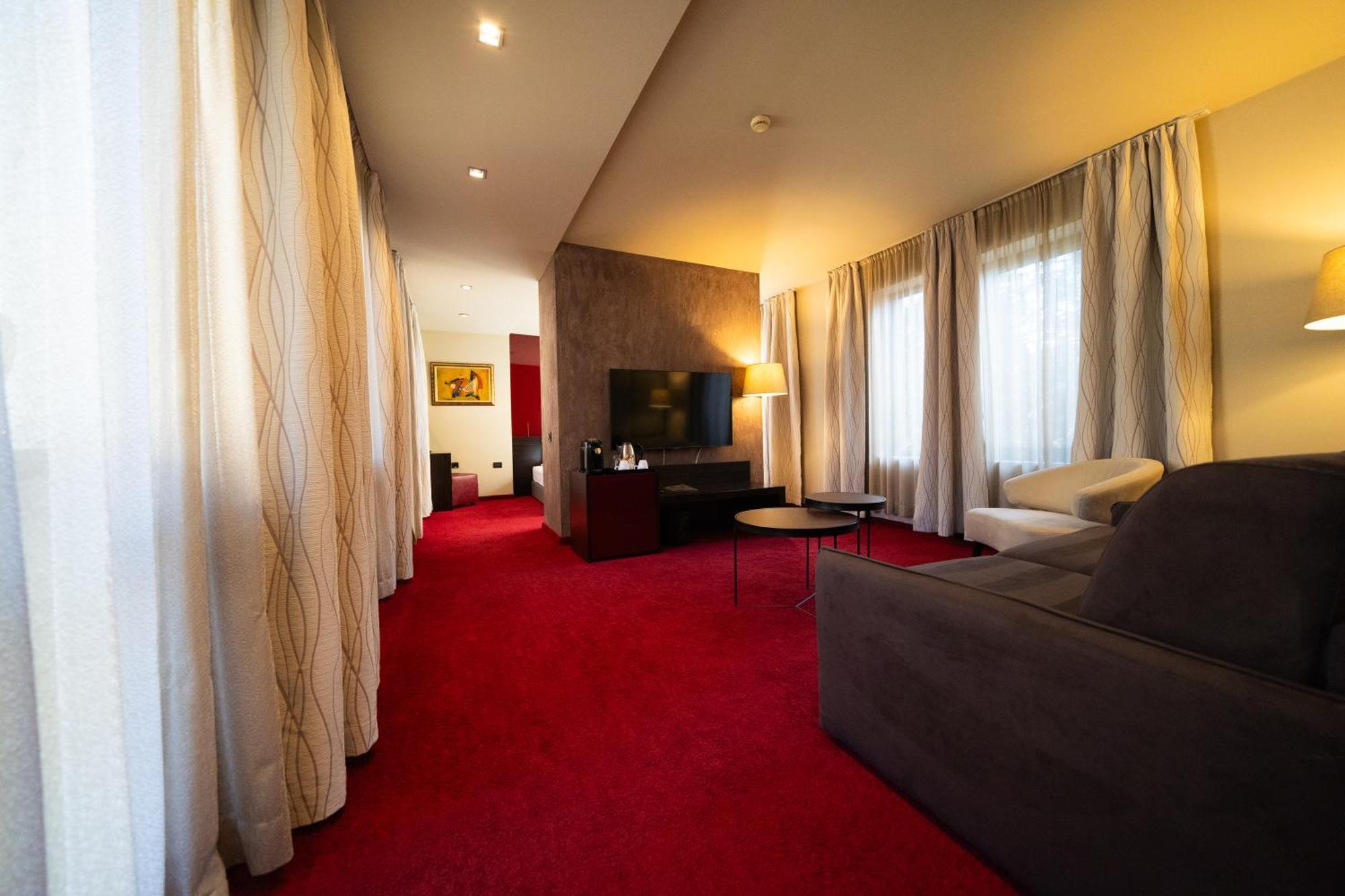 Famous House Hotel Plovdiv Exterior photo